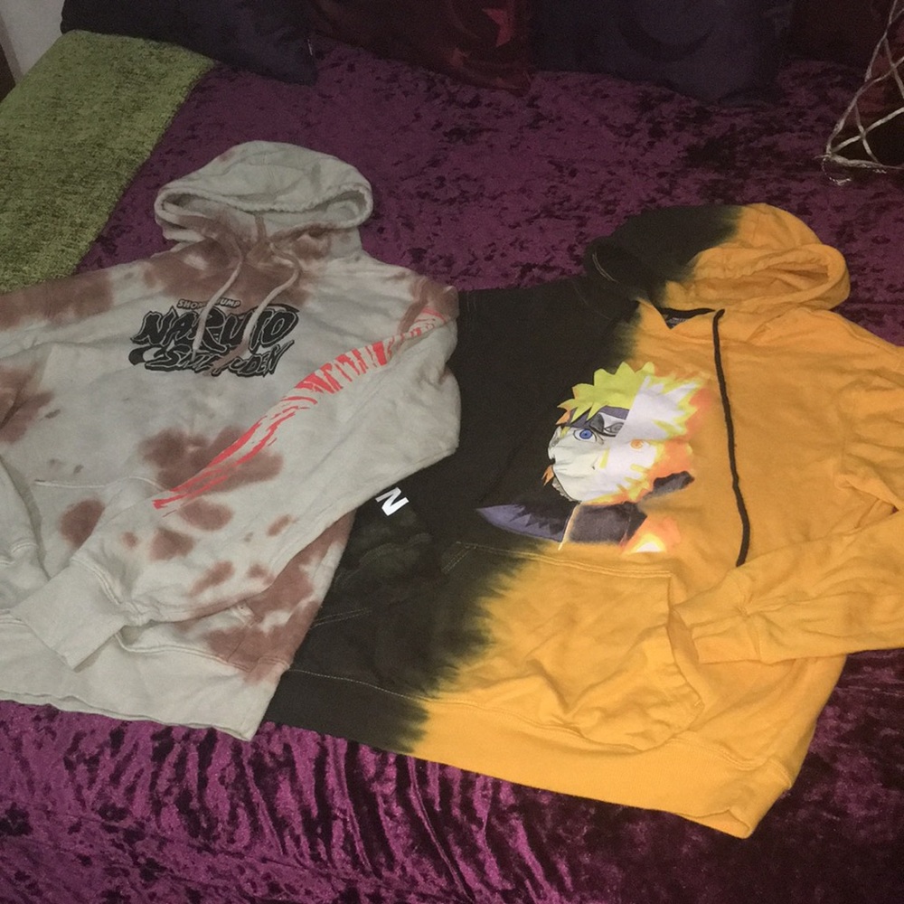Lot of 2 hot topic Naruto pull over hoodies size mens  S/M